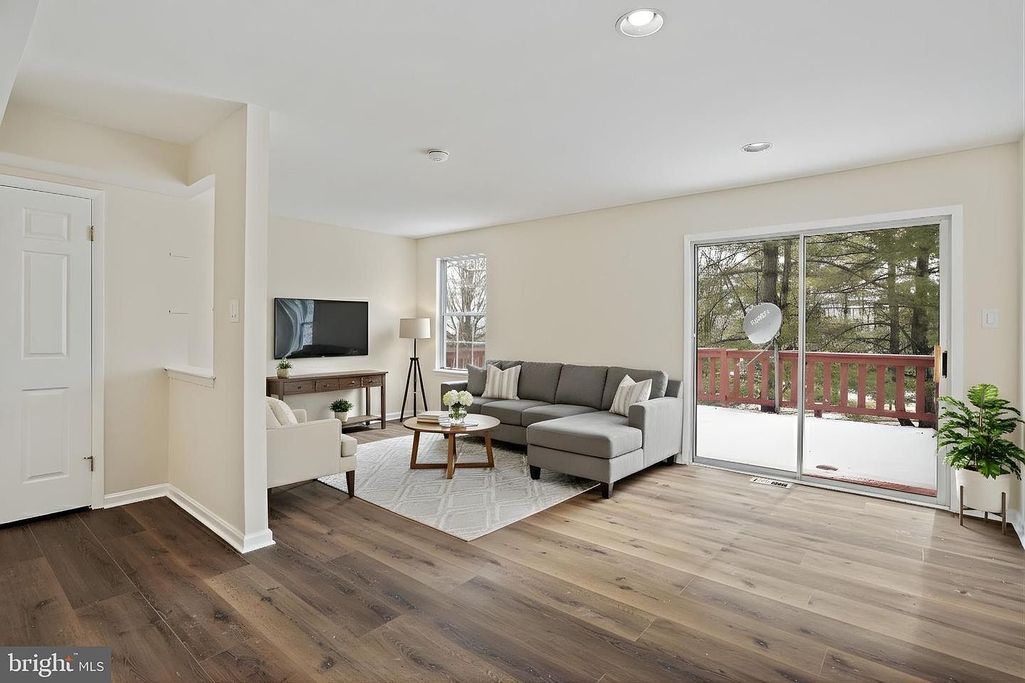 9401 Riverbrink Ct Laurel, MD 20723 - Thumbnail 5