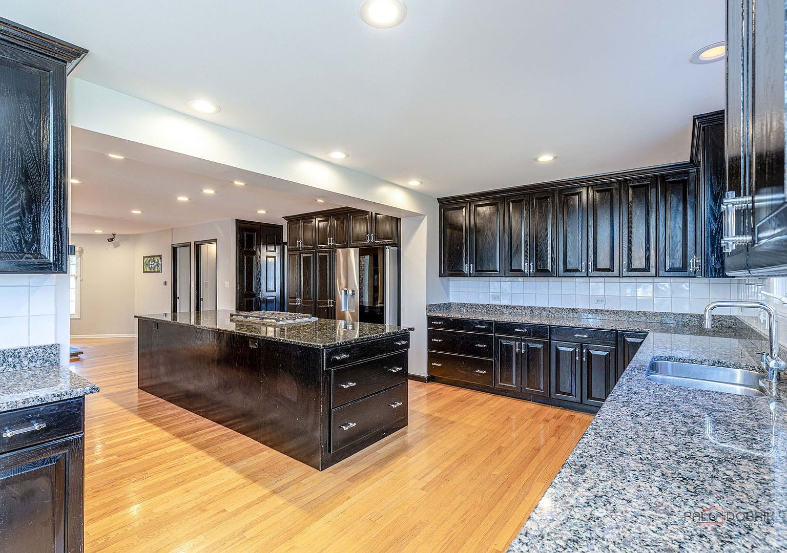 21 N Ridge Rd Lake Forest, IL 60045 - Thumbnail 5