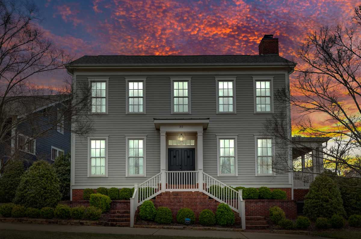 32 Hillcrest Avenue Northwest, Huntsville, AL, USA, 35806  | Single Family