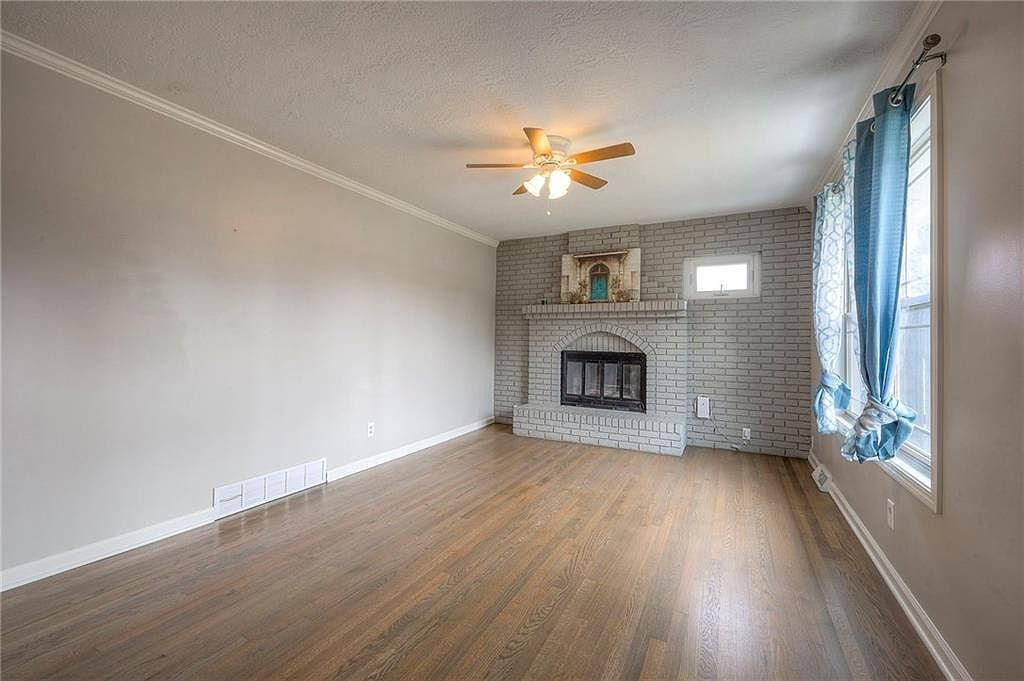 540 E Prairie St Olathe, KS 66061 - Thumbnail 5