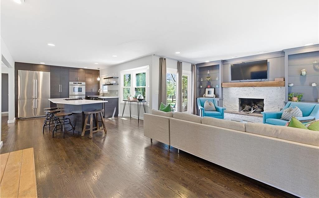 10409 Pawnee Ln Leawood, KS 66206 - Thumbnail 5