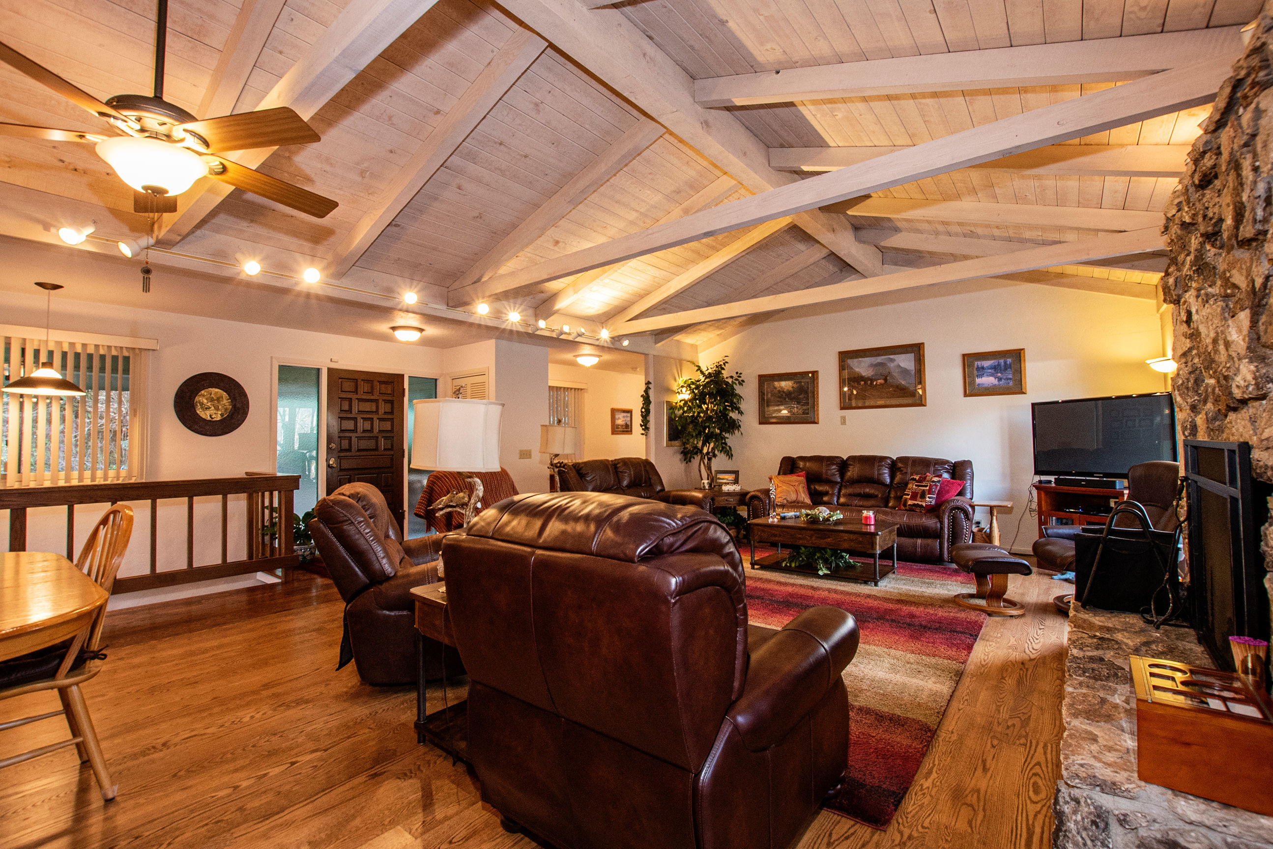 91014 Leashore Drive, Vida, OR, USA, 97488 - Thumbnail 5