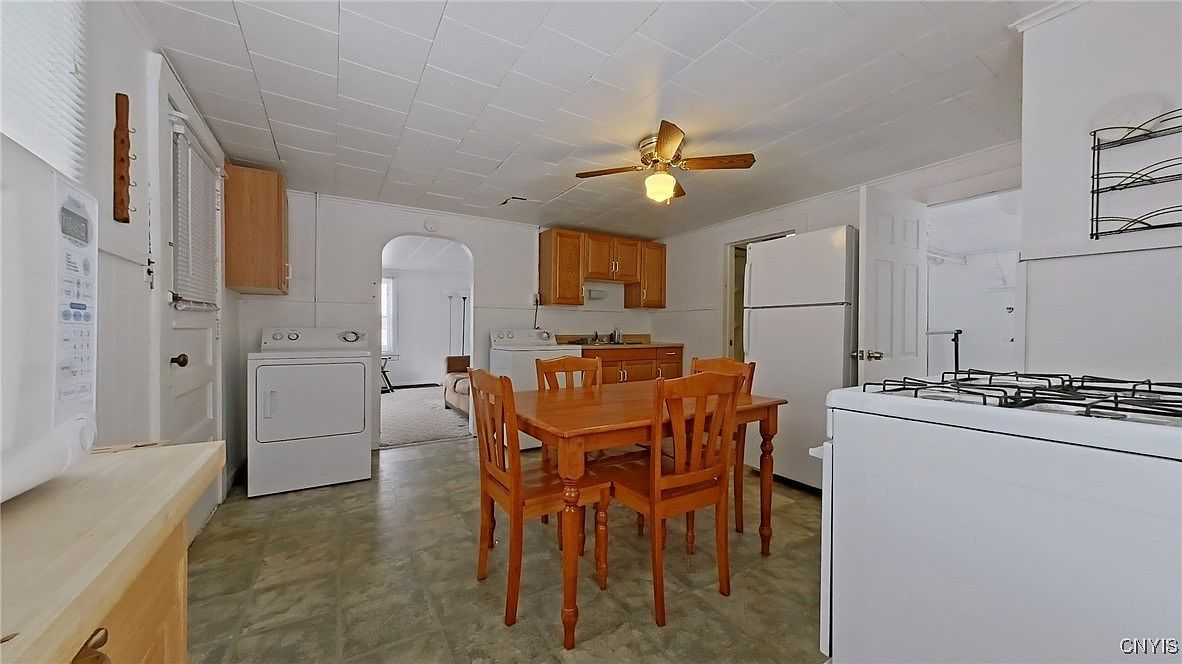 19 Burr Ave New York Mills, NY 13417 - Thumbnail 5