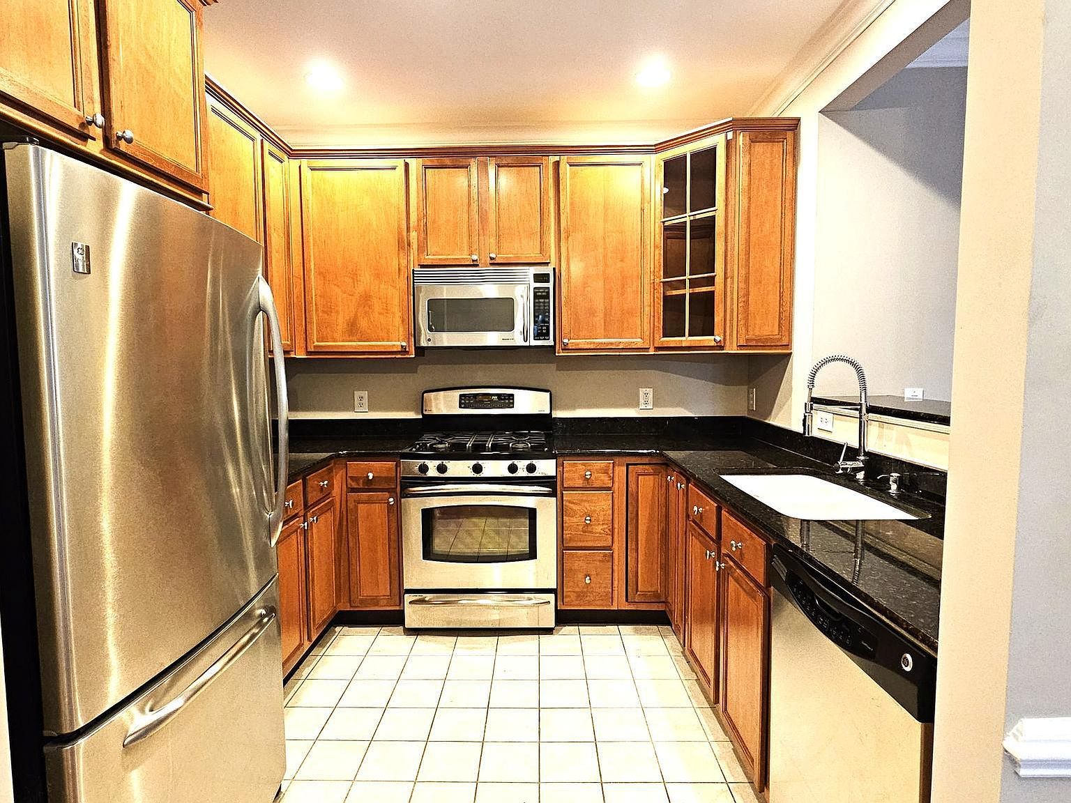 1121 Colts Cir #P Lawrence Township, NJ 08648 - Thumbnail 5