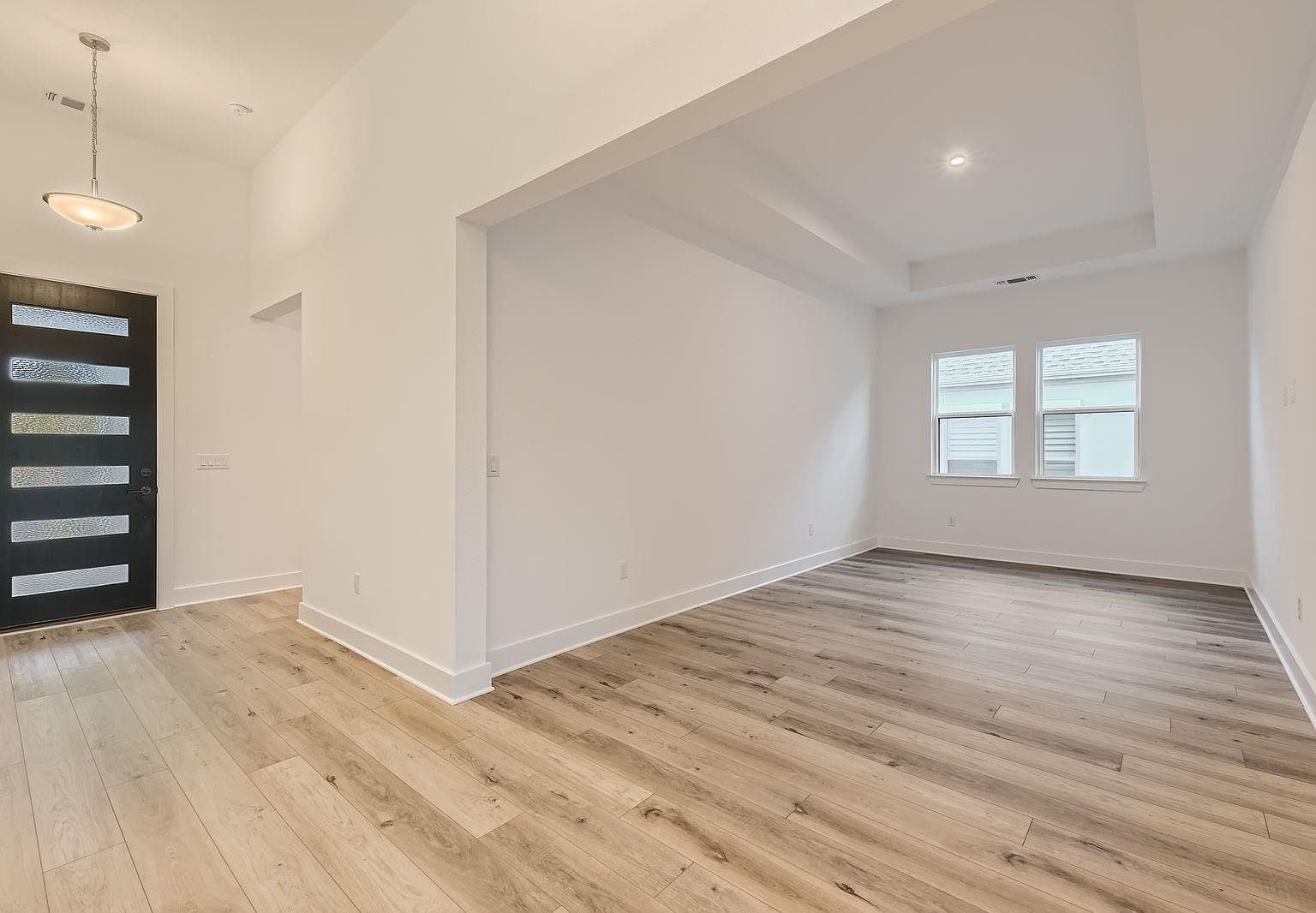 300 Alava Way Liberty Hill, TX 78642 - Thumbnail 5