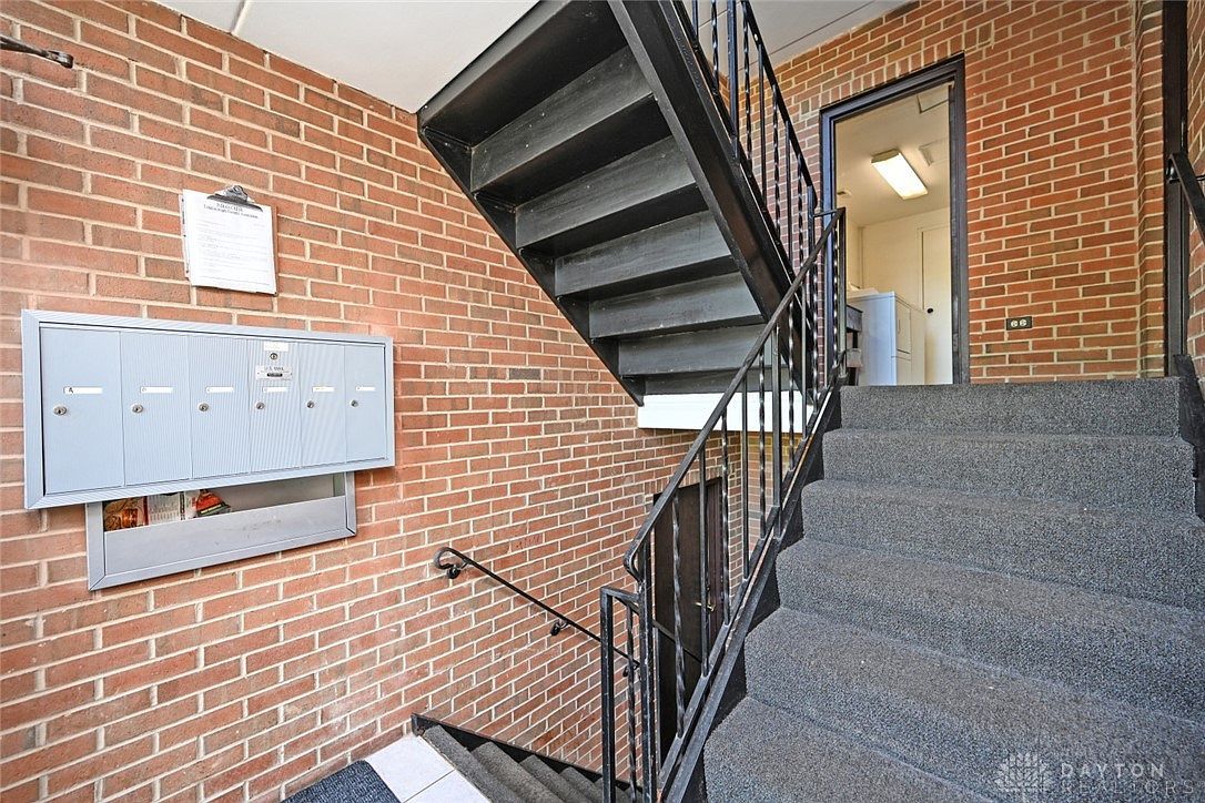 1787 Cherokee Dr APT B Dayton, OH 45449 - Thumbnail 5