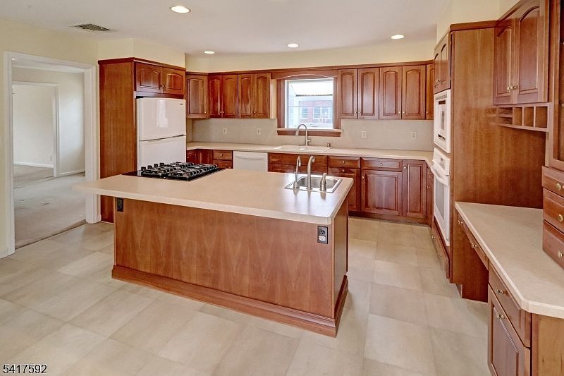 1 Knapp Ave Florham Park, NJ 07932 - Thumbnail 5