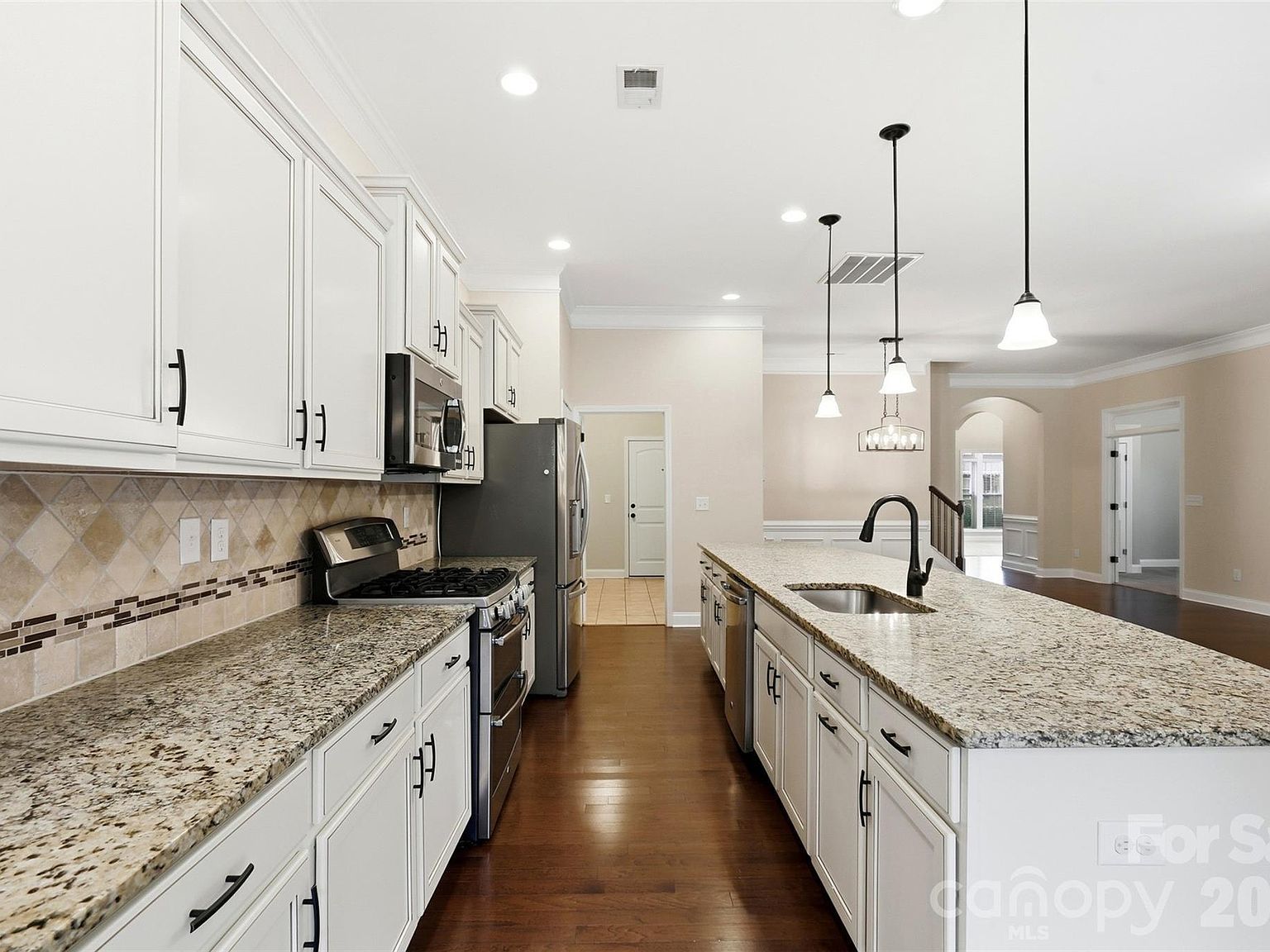 9120 Inverness Bay Rd Charlotte, NC 28278 - Thumbnail 5