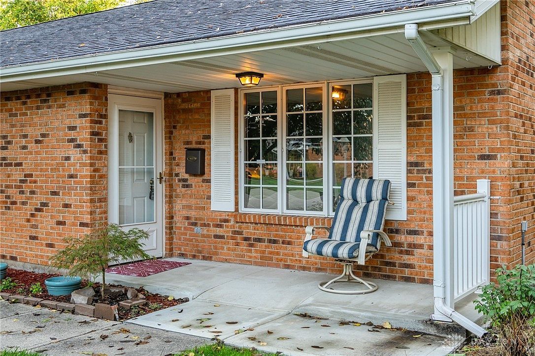 6686 Oakwood Ln Dayton, OH 45424 - Thumbnail 5