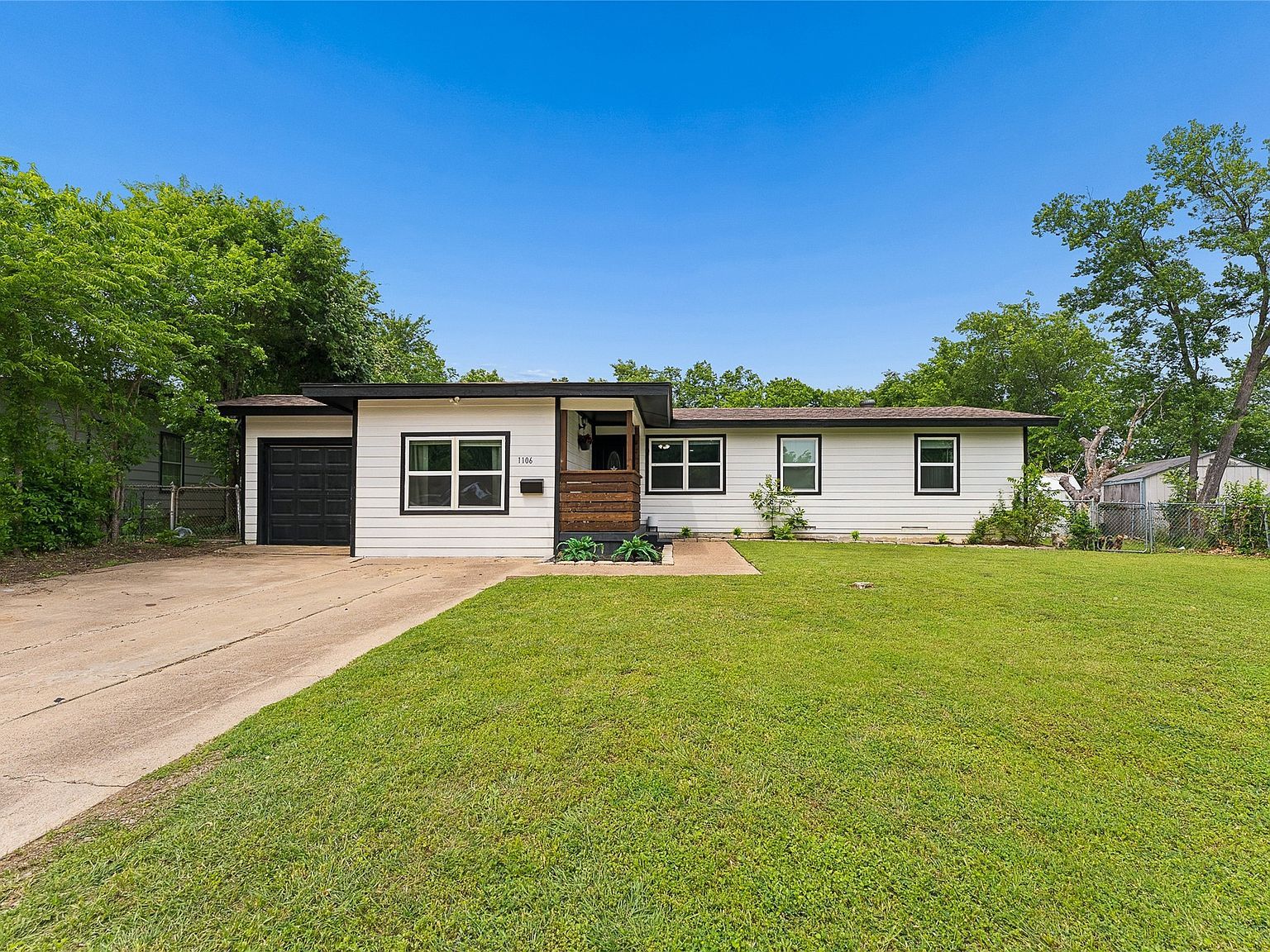1106 E Strong Pkwy Grand Prairie, TX 75050 - Thumbnail 5