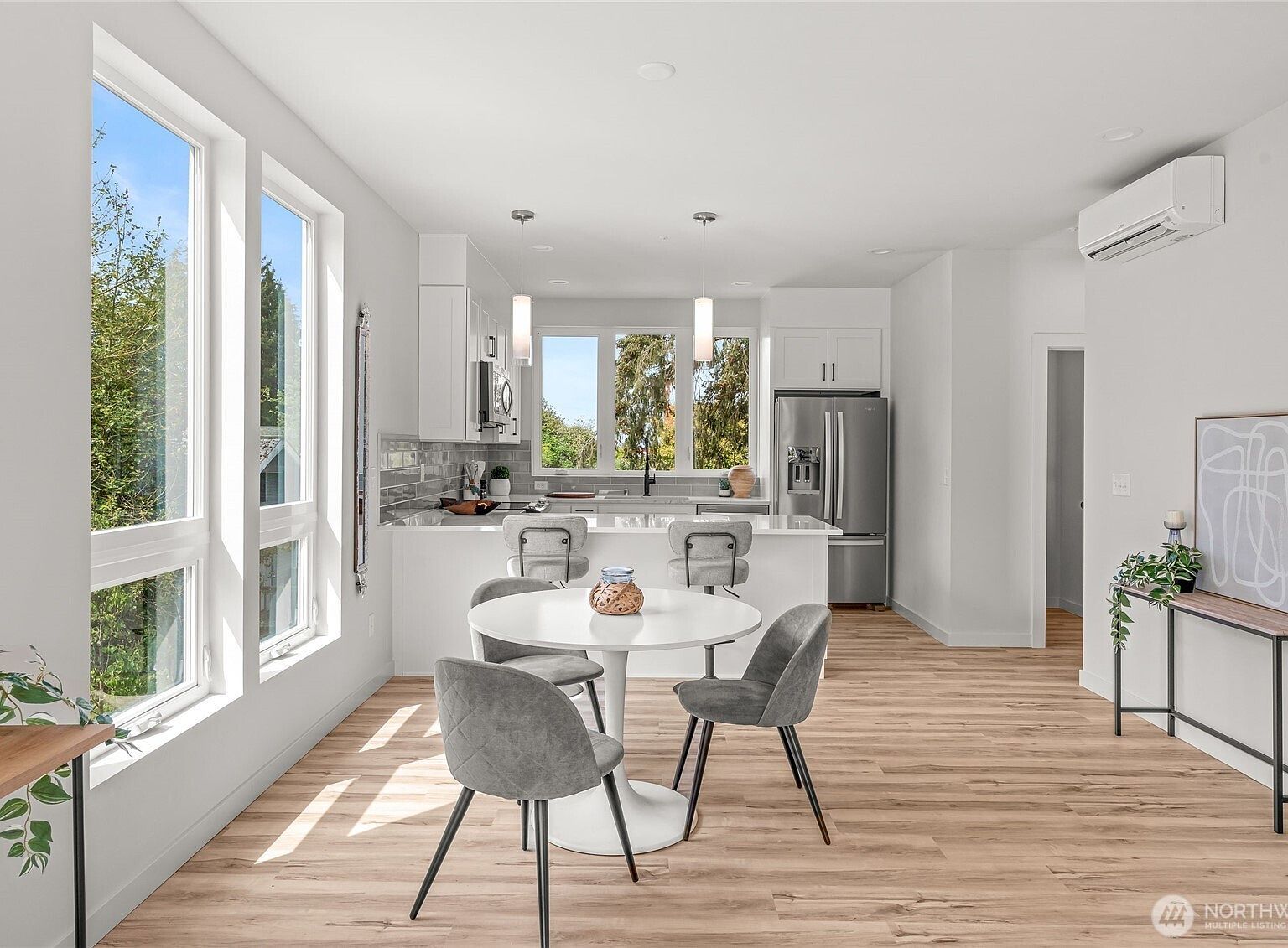 12225 Roseberg Ave S #1 Seattle, WA 98168 - Thumbnail 5