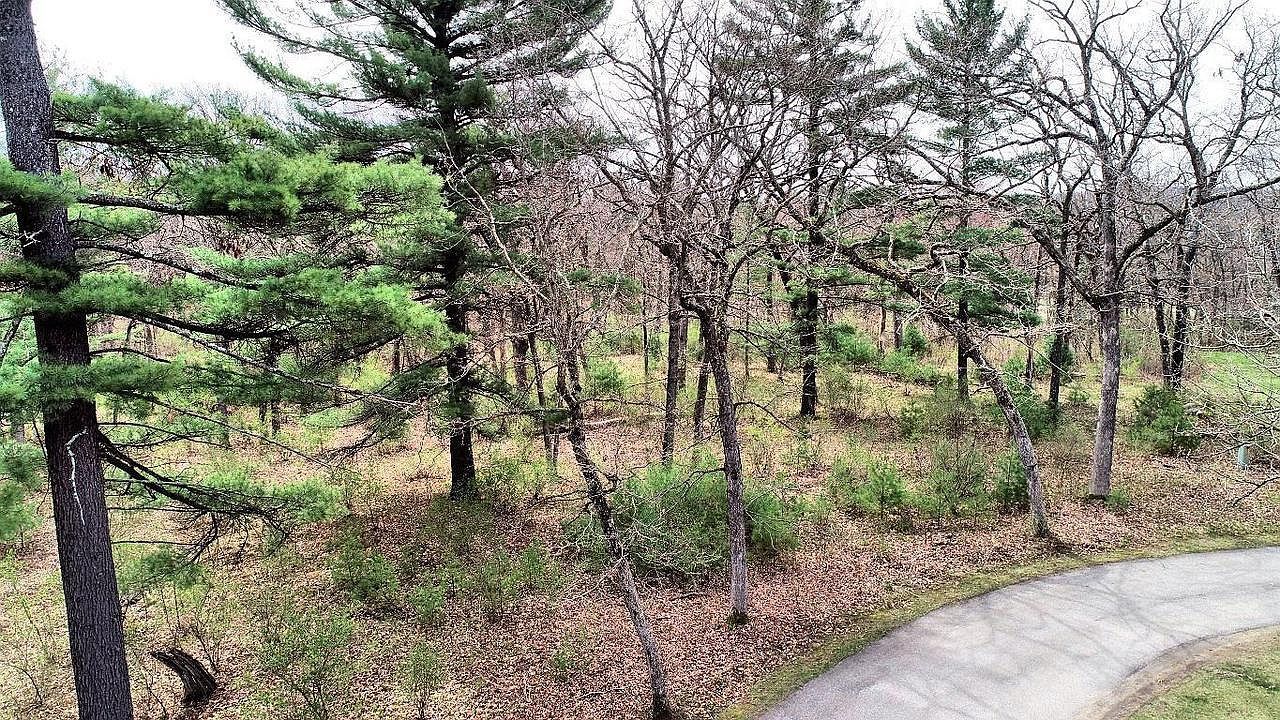 3-4 Greenway Crossing Pvt BUILDING 18 Wisconsin Dells, WI 53965 - Thumbnail 5