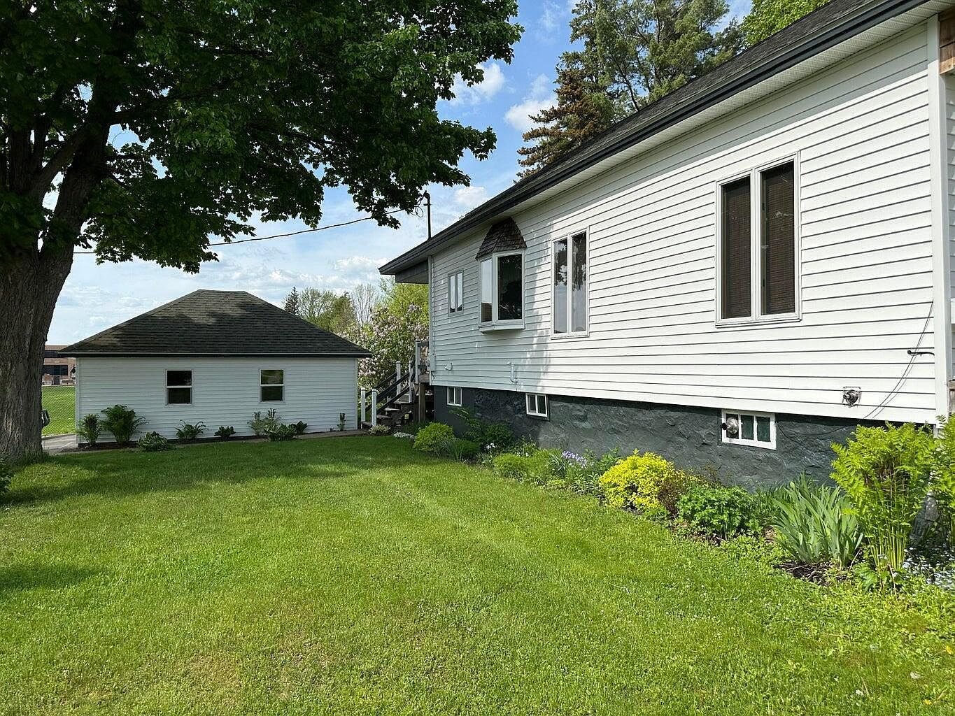 3 Freeman St Tupper Lake, NY 12986 - Thumbnail 5
