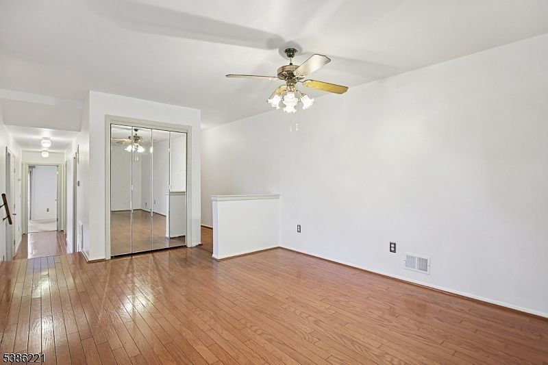 915 Spruce Hills Dr Glen Gardner, NJ 08826 - Thumbnail 5