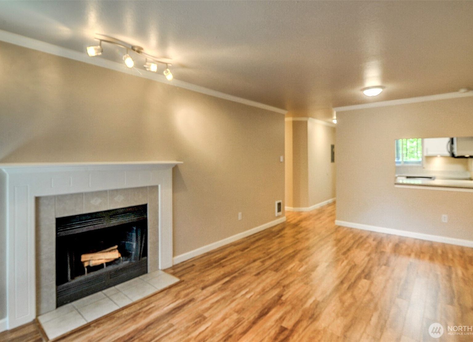 11107 NE 125th Ln APT F222 Kirkland, WA 98034 - Thumbnail 5