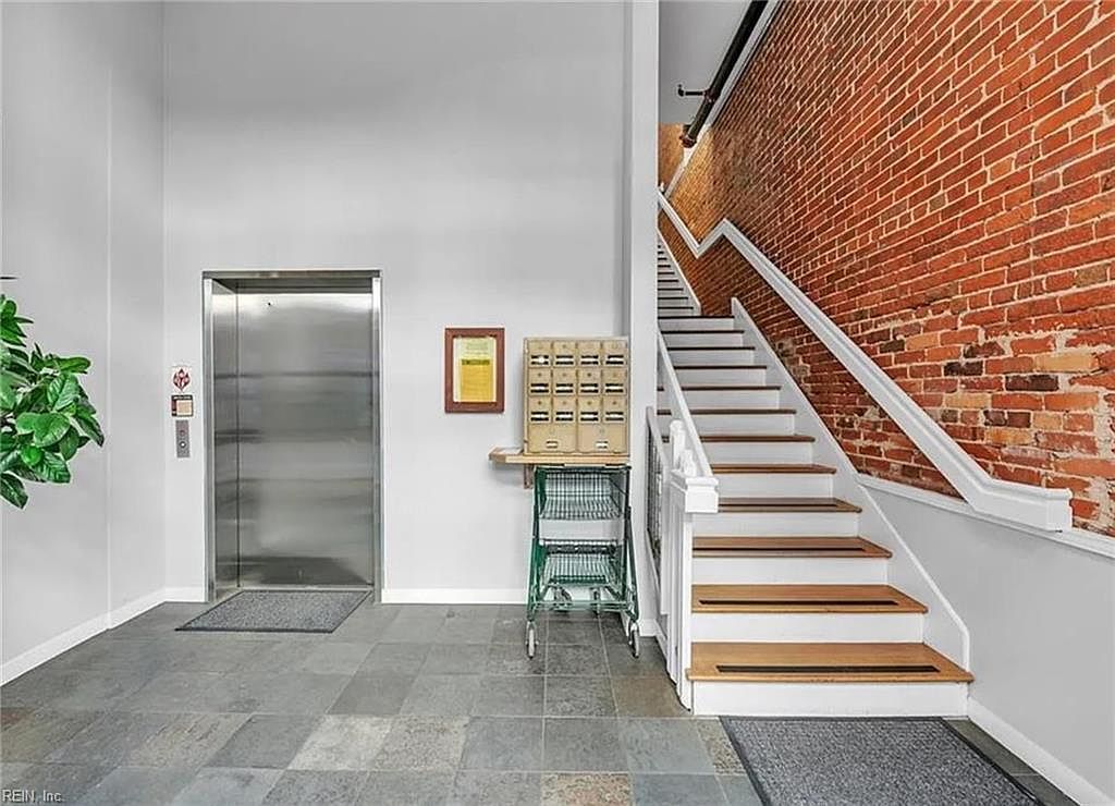111 W Tazewell St APT 304 Norfolk, VA 23510 - Thumbnail 5