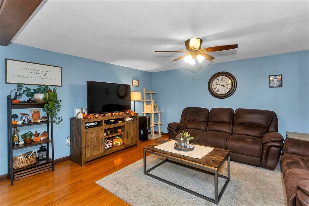 166 Montgomery Rd Westfield, MA 01085 - Thumbnail 5