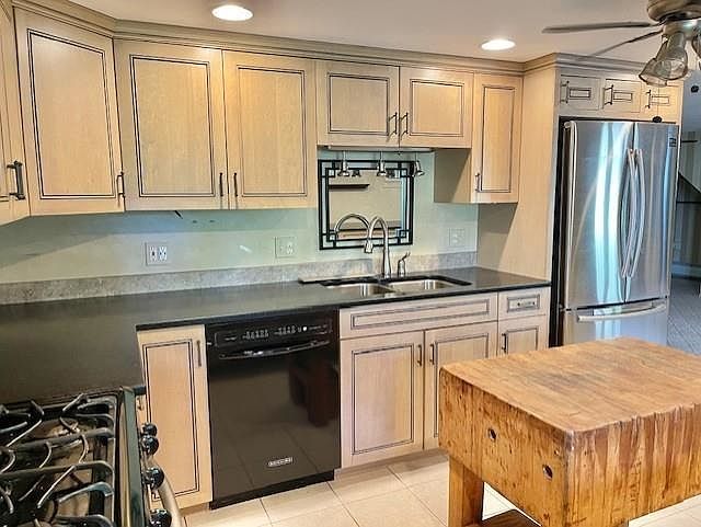 22 Main St Allenstown, NH 03275 - Thumbnail 5