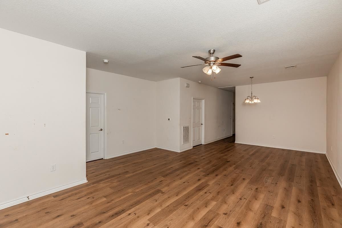 3670 Saint Helena St Beaumont, TX 77703 - Thumbnail 5