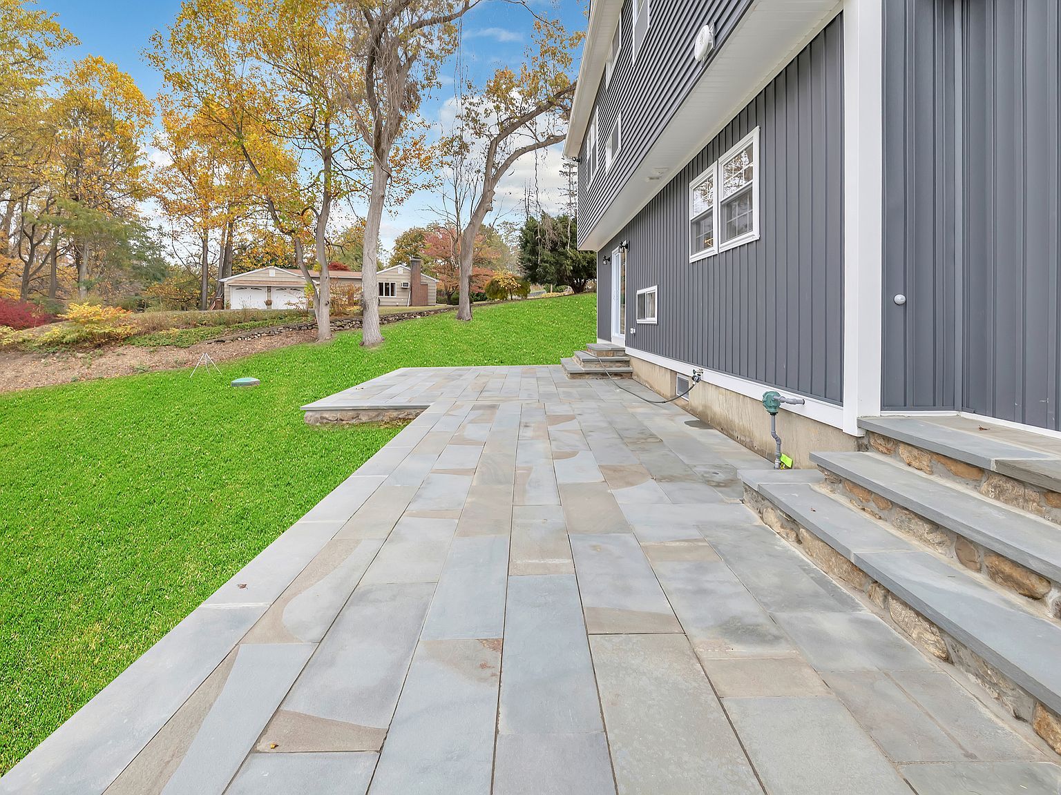 51 Tuckahoe Dr Shelton, CT 06484 - Thumbnail 5