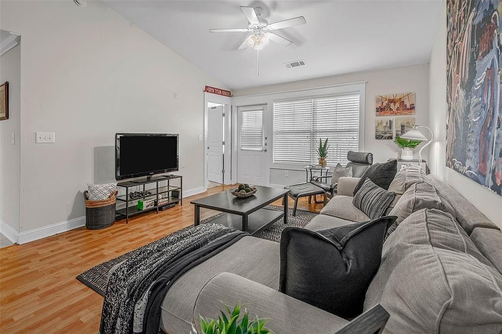 1725 Harvey Mitchell Pkwy S APT 2234 College Station, TX 77840 - Thumbnail 5