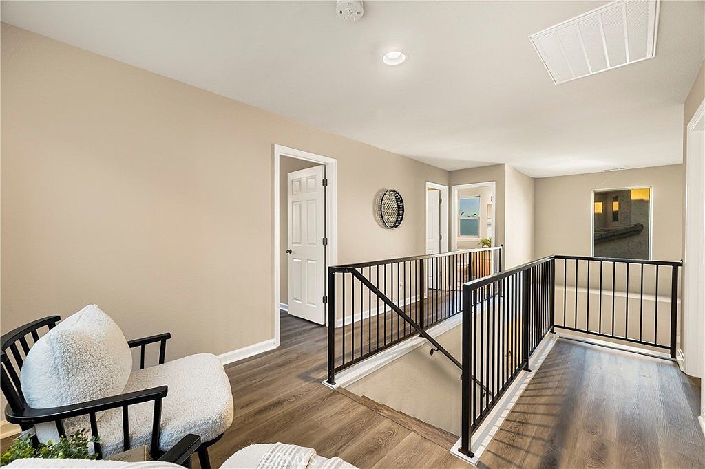 1972 Bluffs Dr Oroville, CA 95965 - Thumbnail 5