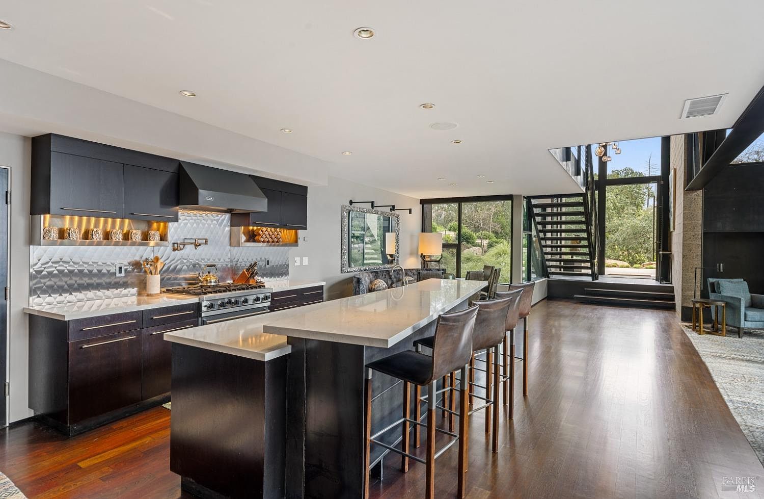 860 Meadowood Ln Saint Helena, CA 94574 - Thumbnail 5