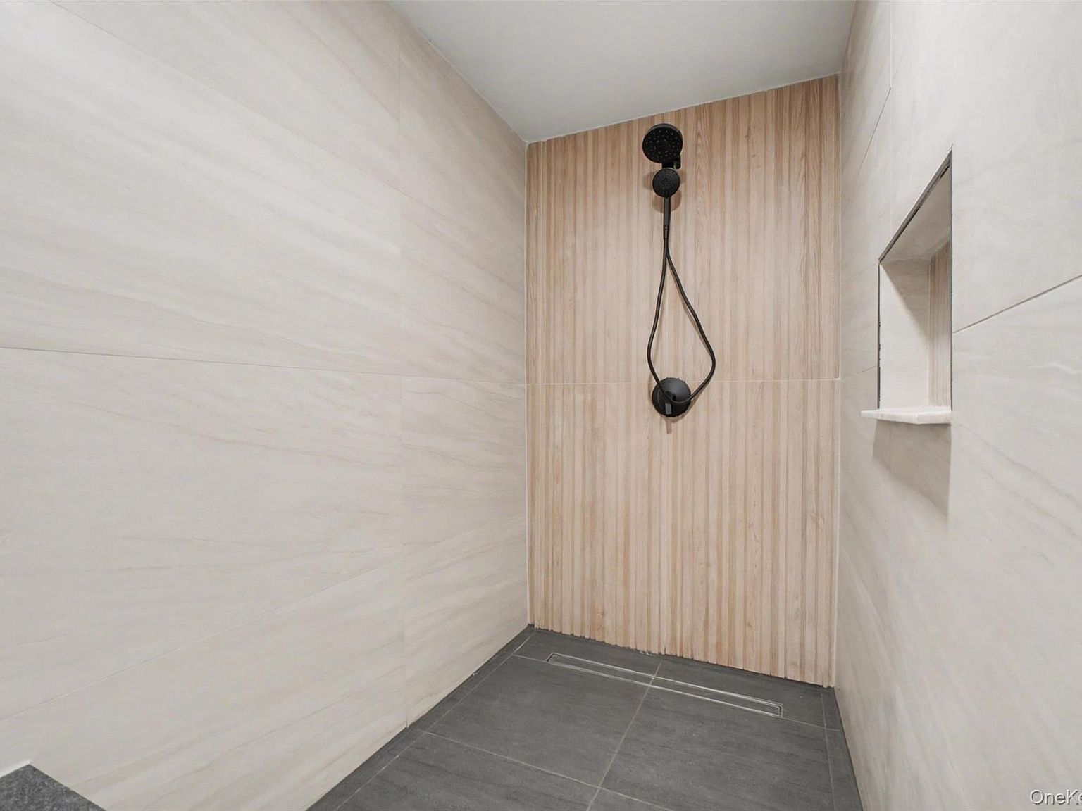 154 3rd St Newburgh, NY 12550 - Thumbnail 5