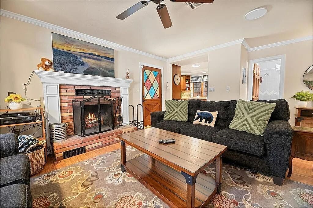 933 E Ln Big Bear City, CA 92314 - Thumbnail 5