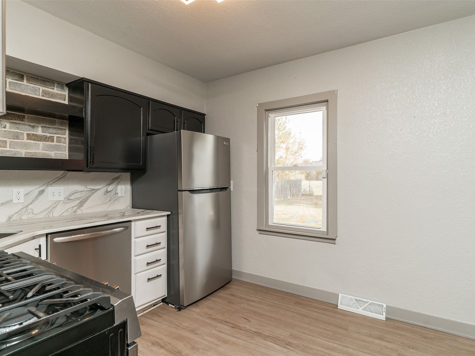 2113 E 21st St Des Moines, IA 50317 - Thumbnail 5