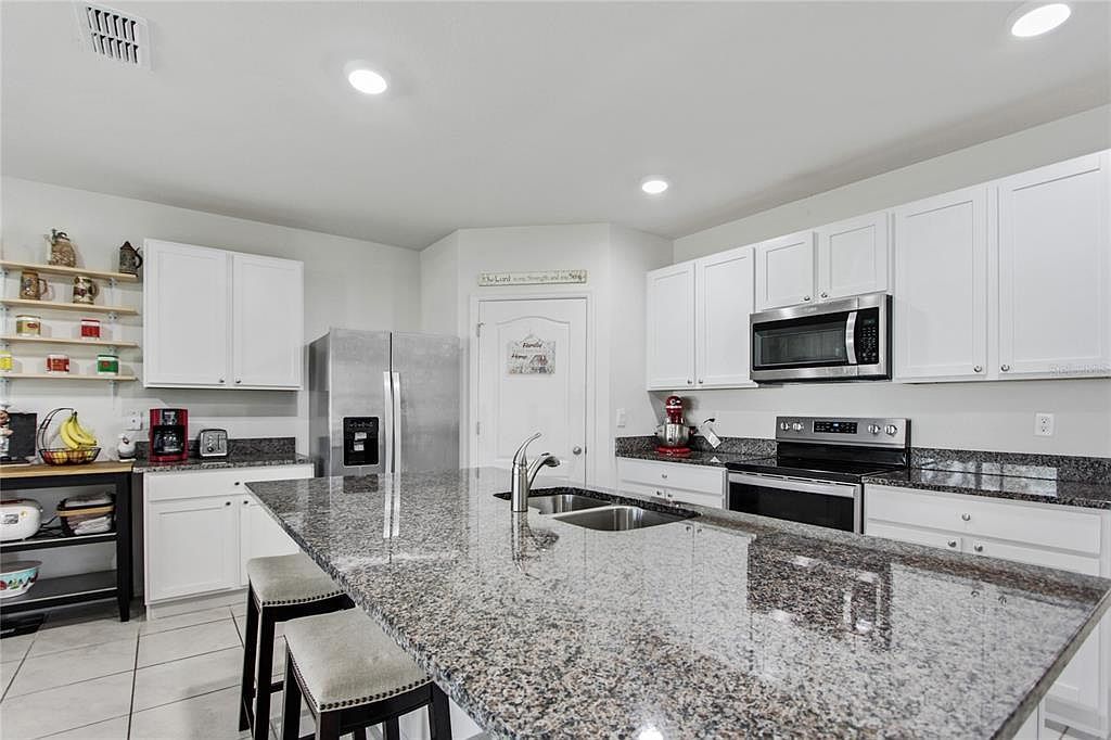 976 August Sky Dr Deltona, FL 32738 - Thumbnail 5