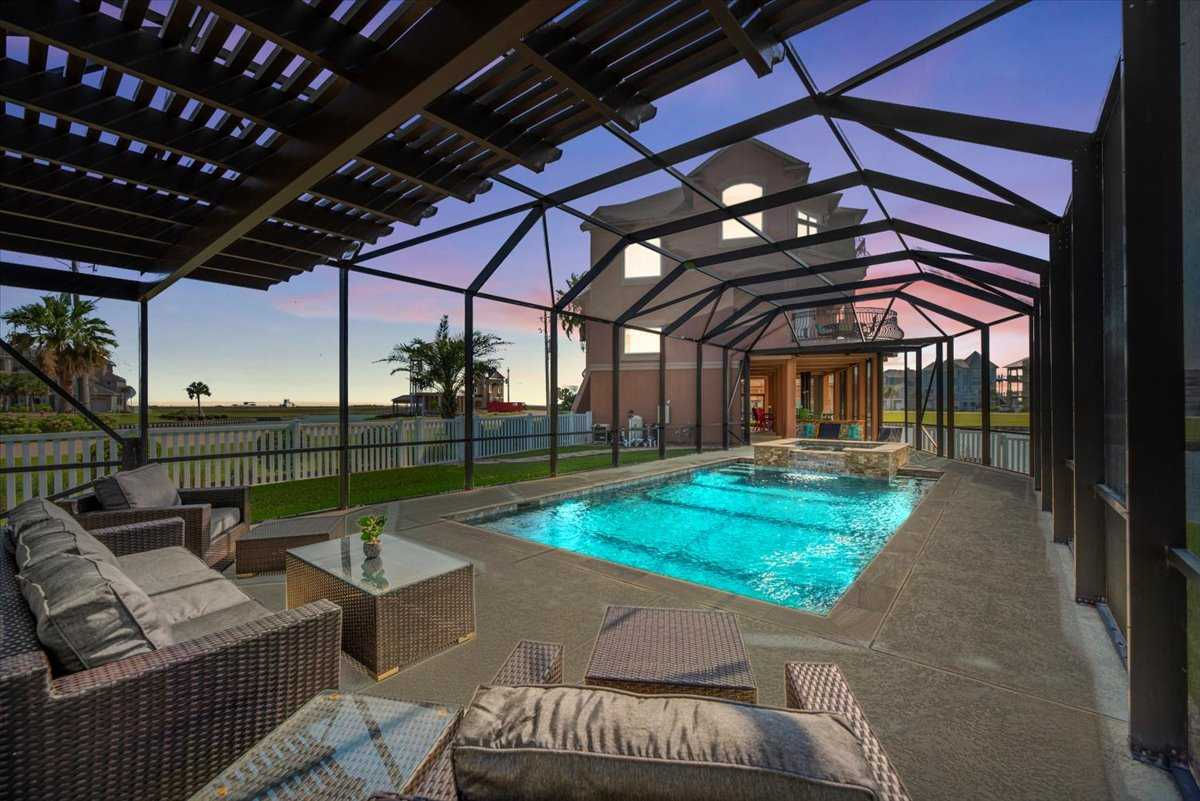 10 Half Moon, Hitchcock, TX, USA, 77563 - Thumbnail 5