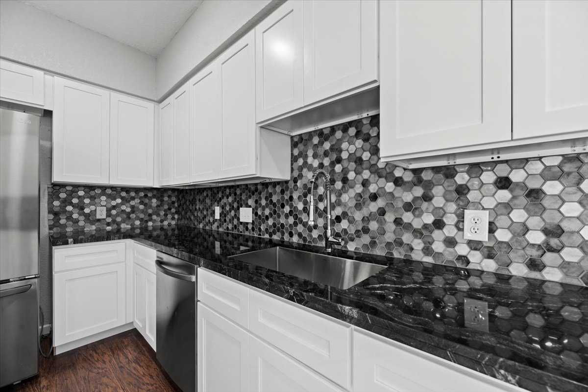 15726 Windy Glen Drive, Houston, TX, USA, 77095 - Thumbnail 5