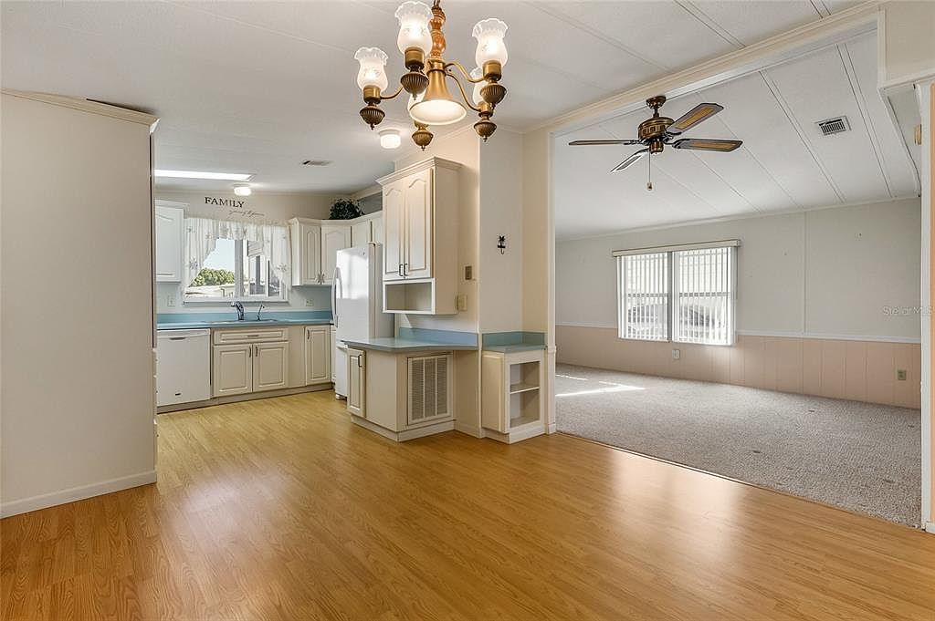 35912 Verano Ln Zephyrhills, FL 33541 - Thumbnail 5