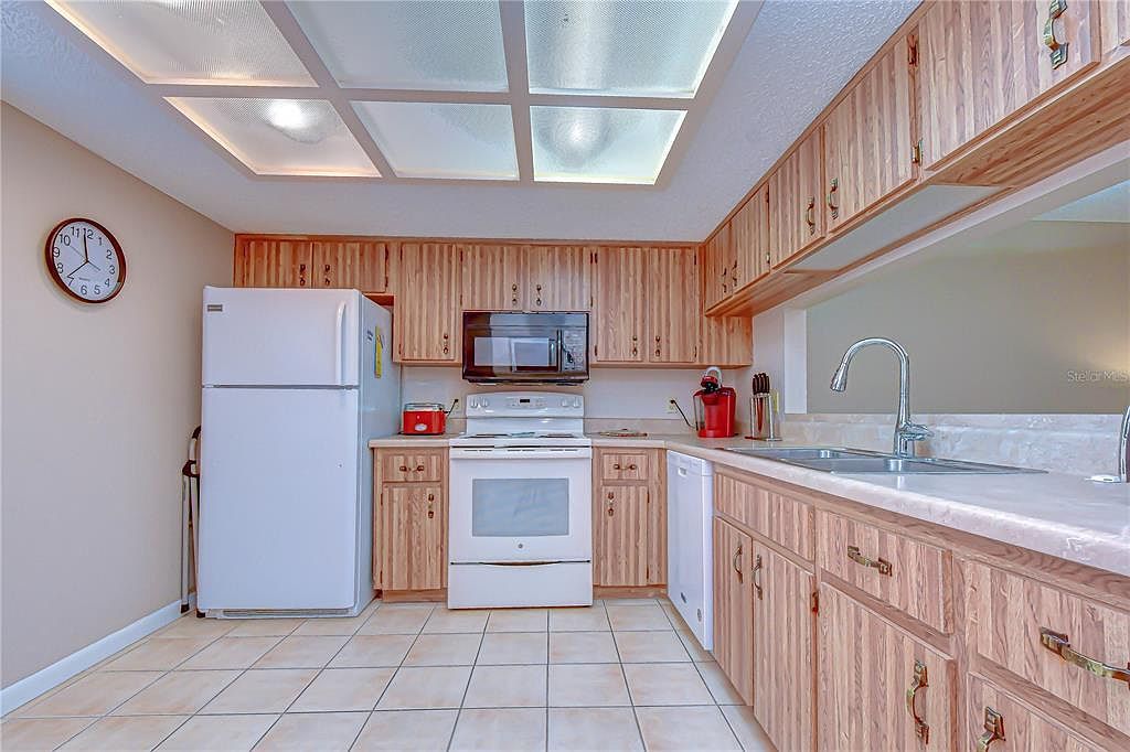 38235 Boxwood Dr #38235 Zephyrhills, FL 33542 - Thumbnail 5