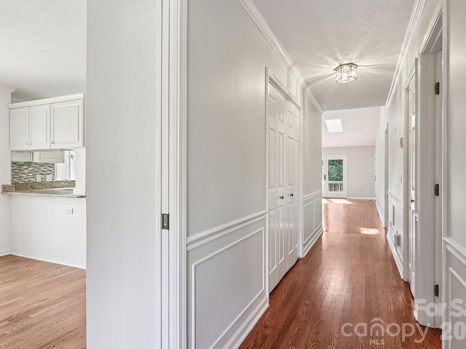 205 Wild Oak Ln Hendersonville, NC 28791 - Thumbnail 5