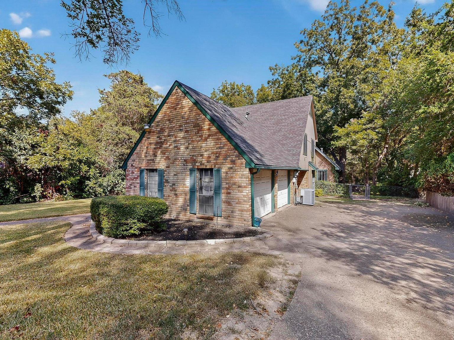 277 Creekwood Dr Lancaster, TX 75146 - Thumbnail 5