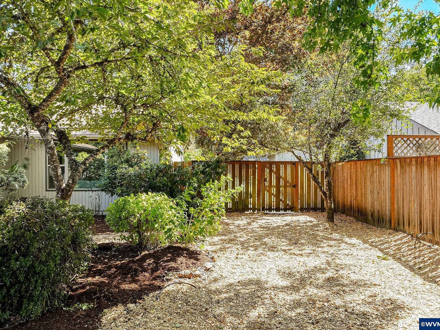 1524 NW Forestgreen Ave Corvallis, OR 97330 - Thumbnail 5