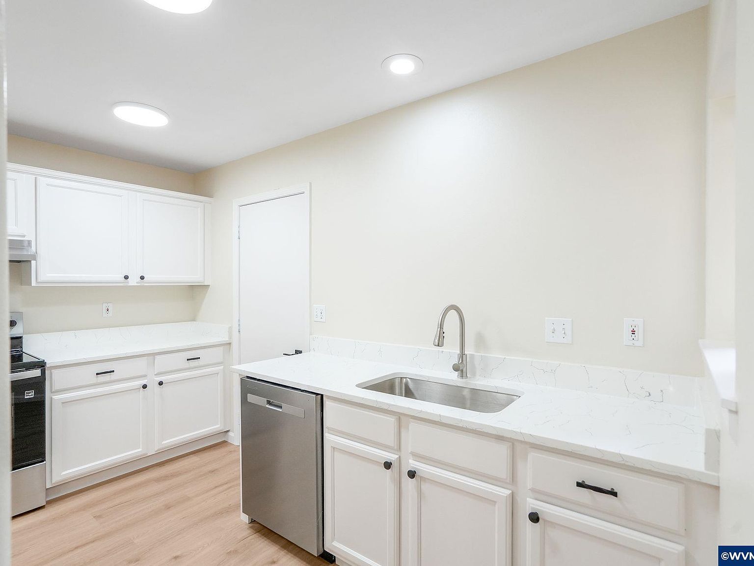 108 NE Powderhorn Dr Corvallis, OR 97330 - Thumbnail 5