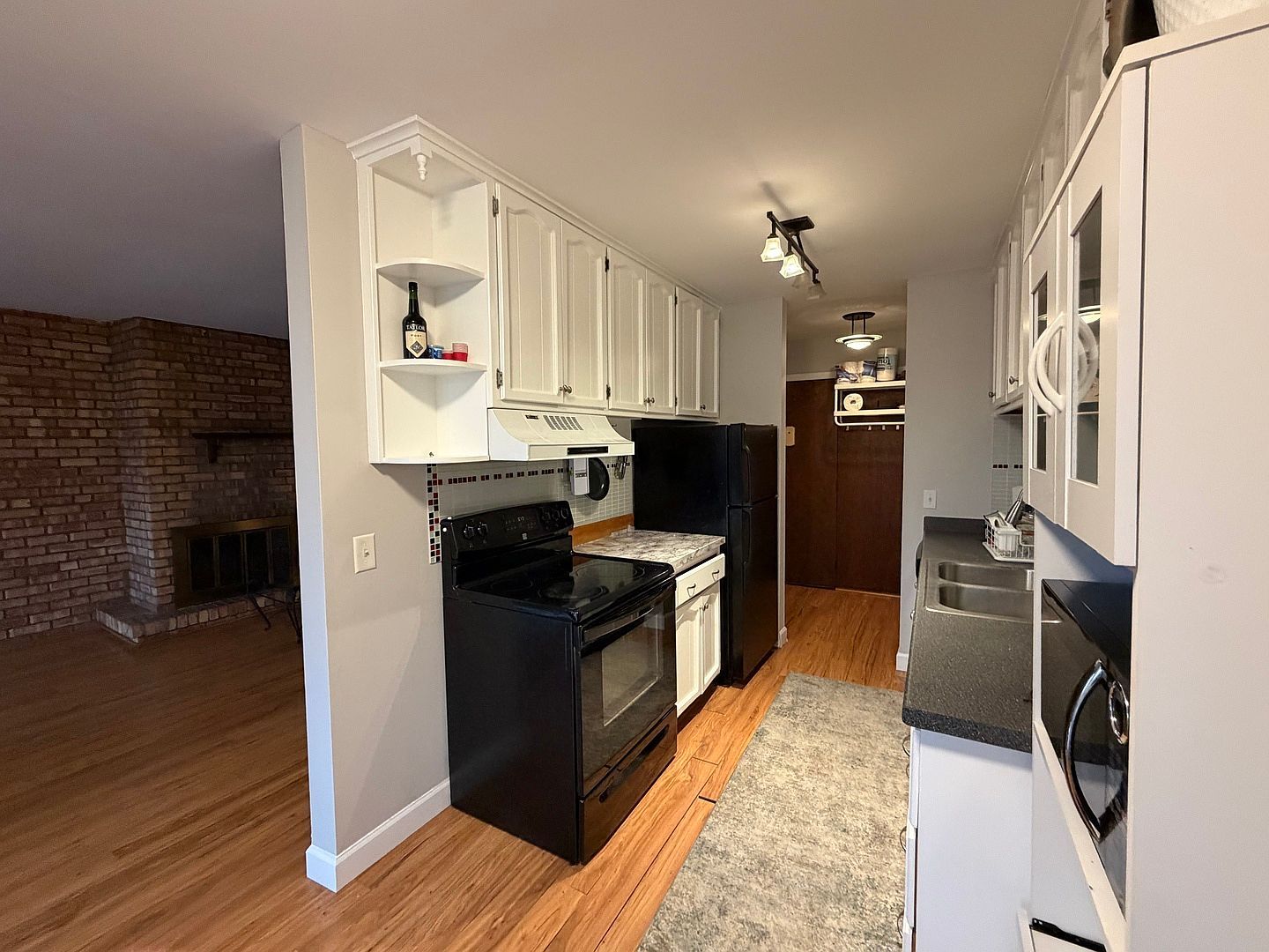 5500 Hillcrest Ln APT 3A Lisle, IL 60532 - Thumbnail 5