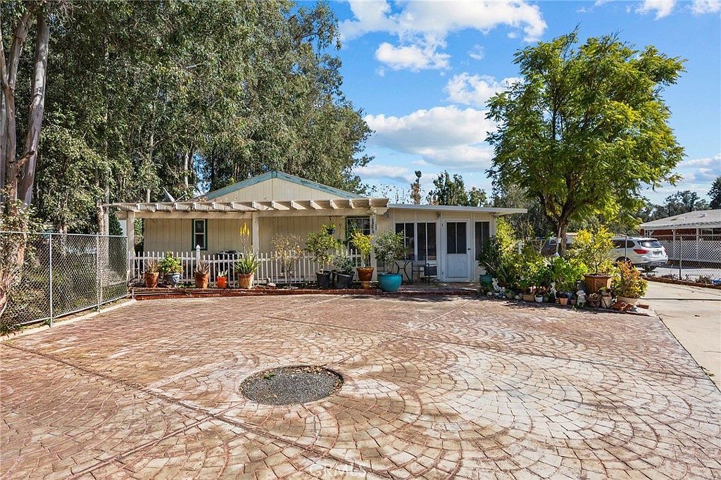 28570 Rostrata Ave Lake Elsinore, CA 92532 - Thumbnail 5