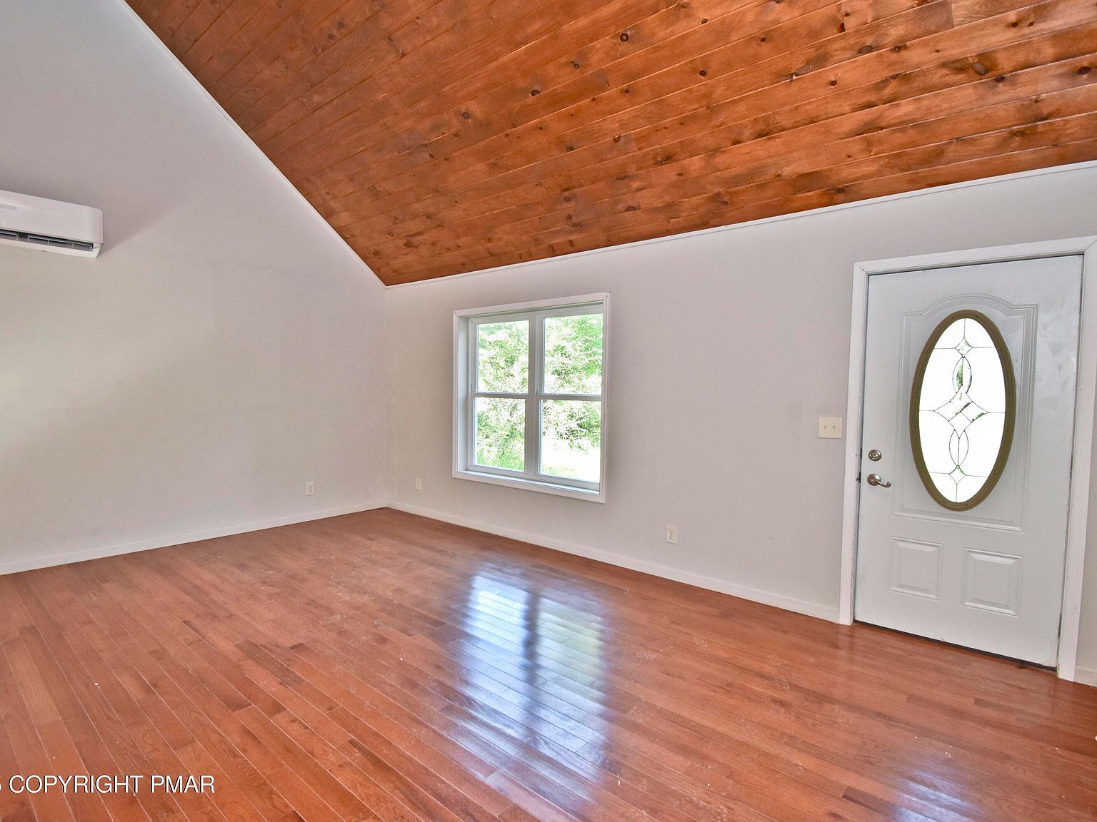 348 Summit Rd Swiftwater, PA 18370 - Thumbnail 5