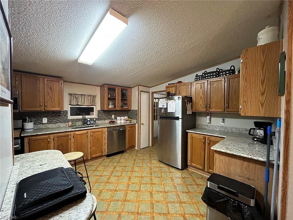 3565 Adams Swamp Rd Suffolk, VA 23434 - Thumbnail 5