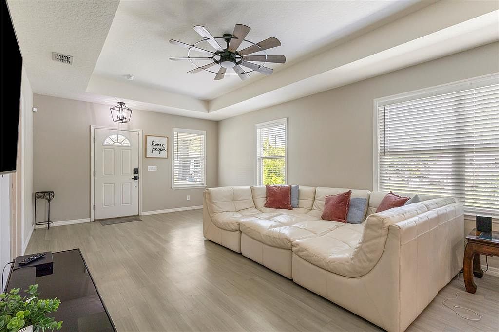 305 W 9th St Lakeland, FL 33805 - Thumbnail 5