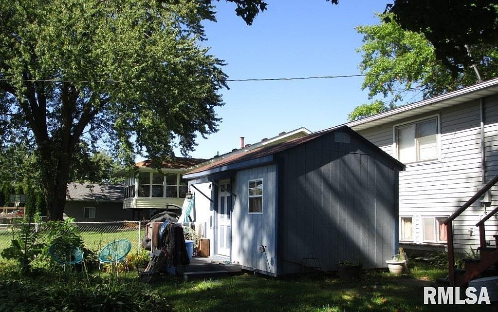 1118 N 13th St Clinton, IA 52732 - Thumbnail 5