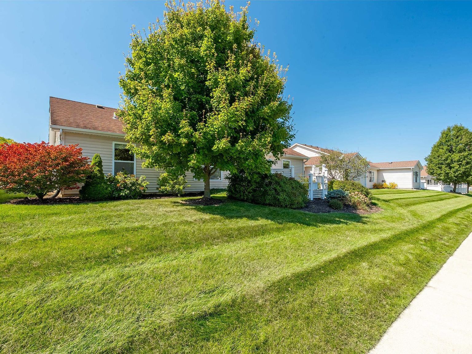 2027 Dausha Ct Warsaw, IN 46580 - Thumbnail 5