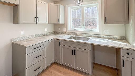 210 Middle Rd Naples, ME 04055 - Thumbnail 5