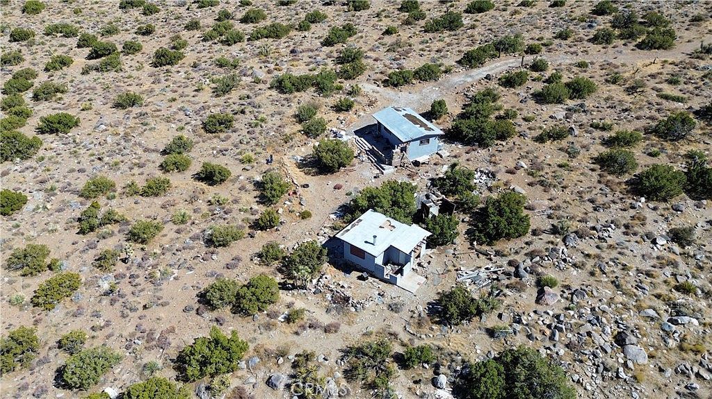 1 Silver Creek Rd Lucerne Valley, CA 92356 - Thumbnail 5