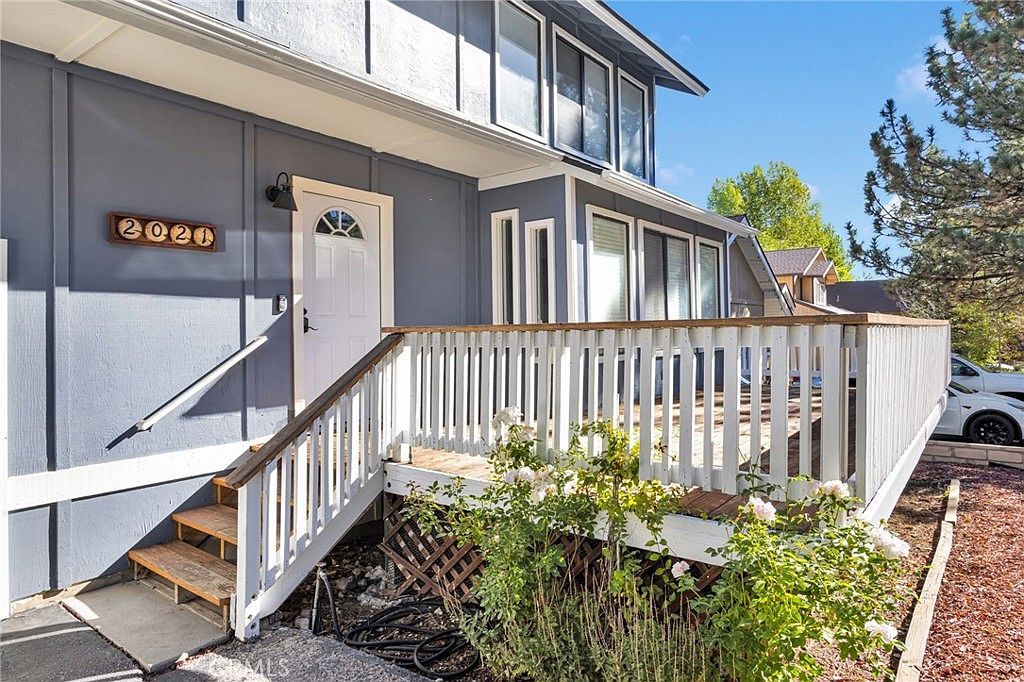 2021 Wildhorse Ln Big Bear City, CA 92314 - Thumbnail 5