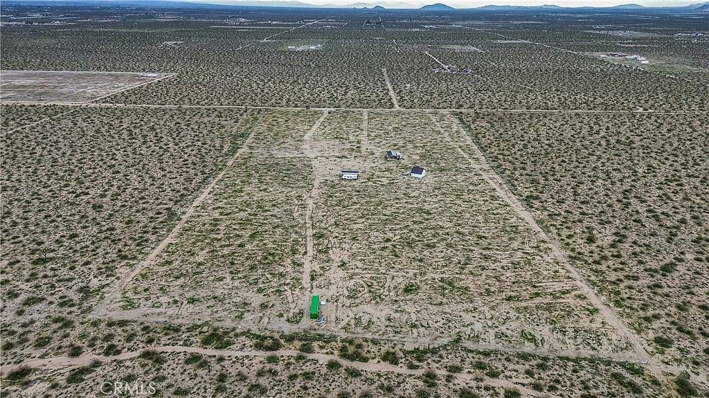 15803 Paramount Rd Phelan, CA 92371 - Thumbnail 5